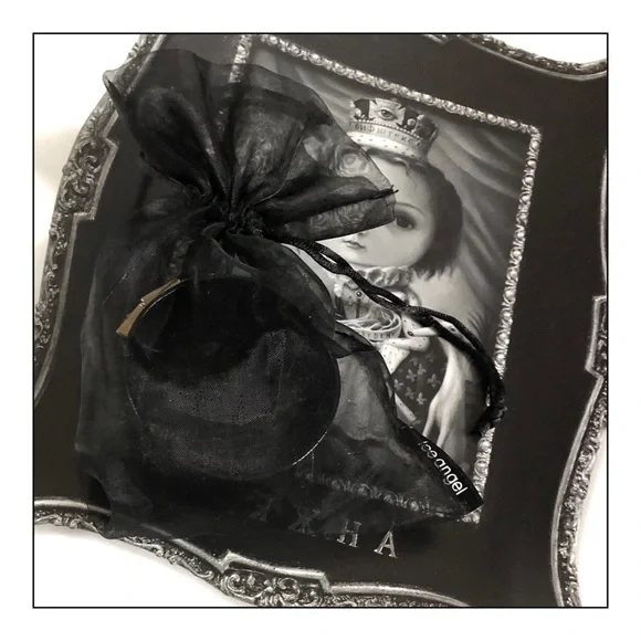 LEE Angel Art Deco Black Enamel Bracelet Cuff - Picture 4 of 5